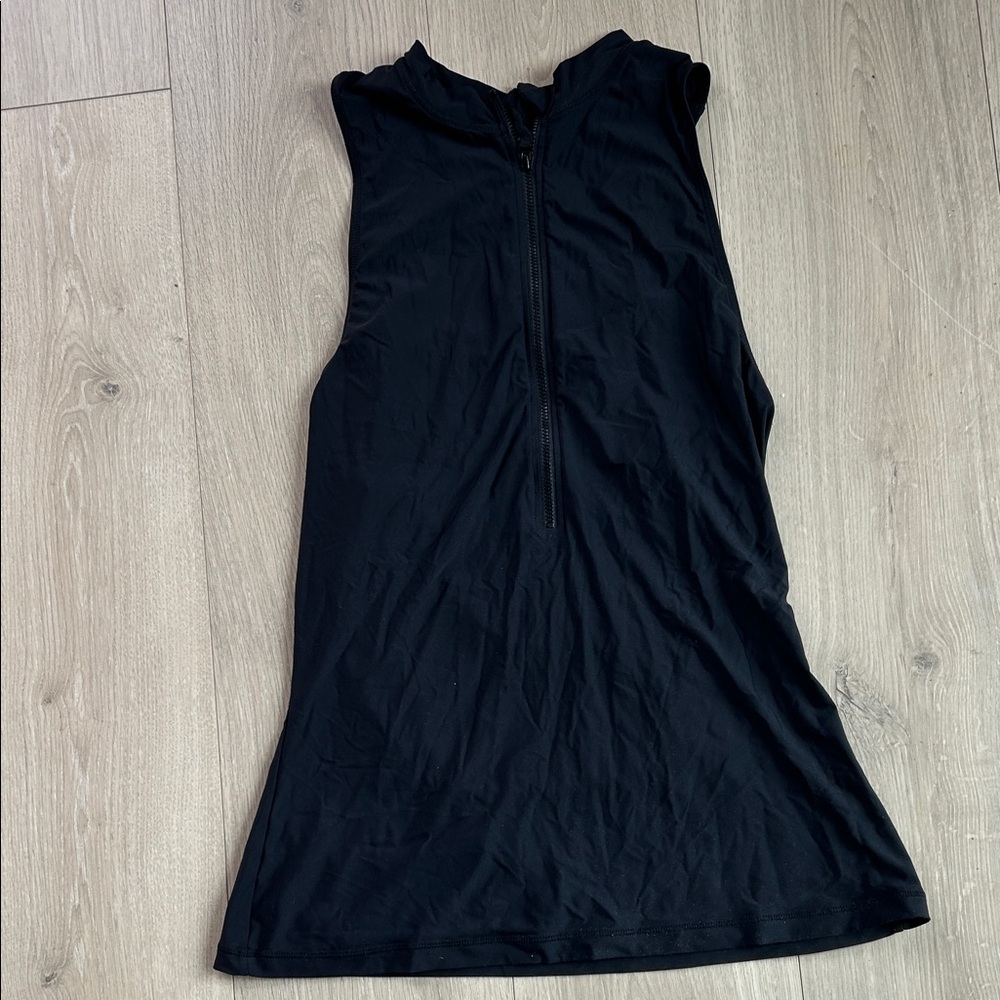 J crew rash guard Black Sleeveless Zip-Front Athletic Tank